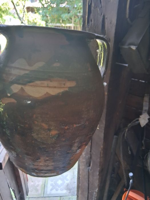 Vint vase de lut foarte vechi mai mult de 35 ani
