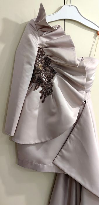 Rochie eleganta, Casa de moda VIGO