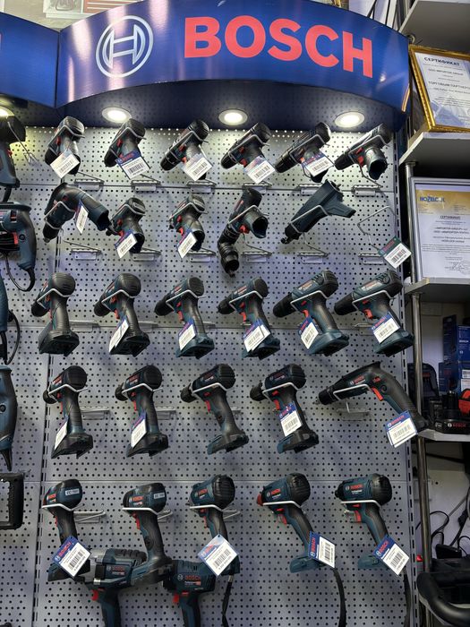 АКЦИЯ! Аккумуляторный гайковёрт(гайкаверт) Bosch GDS 18V-400(solo) pro