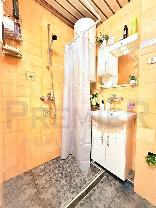 Продава се Тристаен апартамент в Варна, Владислав Варненчик - 64 кв.м за 2579 €/кв.м - Снимка #8