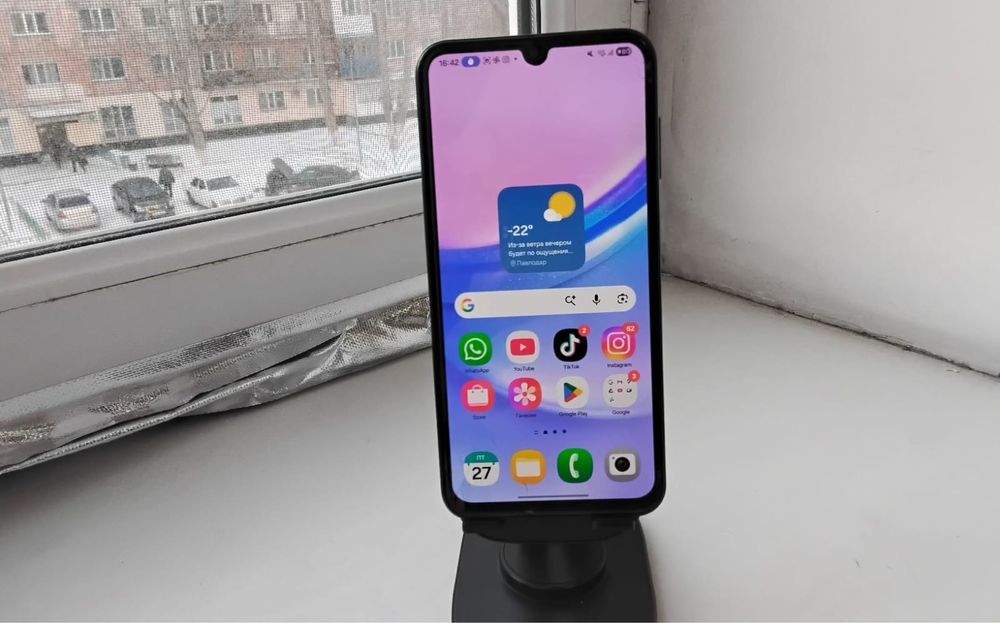 Продам самсунг а 15 андроид 16 отличное состояние