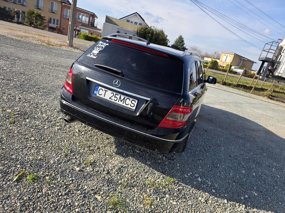 Vând Mercedes Benz c220 2008
