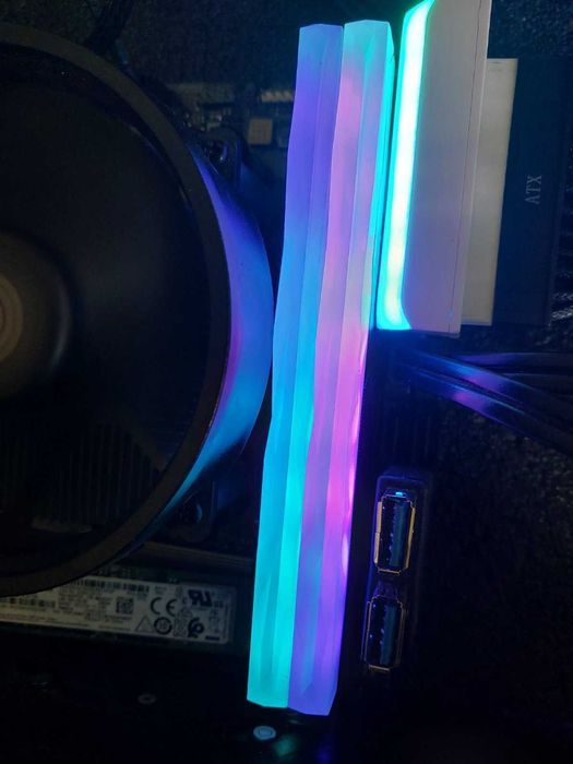 32GB 3600Mhz CL18 - DDR4 RAM памет