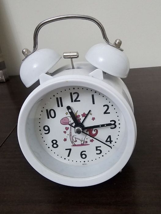 Часы настенные разные будильник