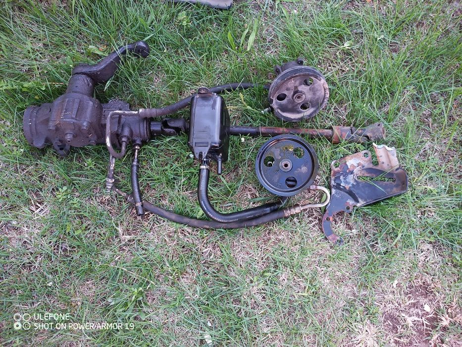 Продам запчасти от Jeep Cherokee