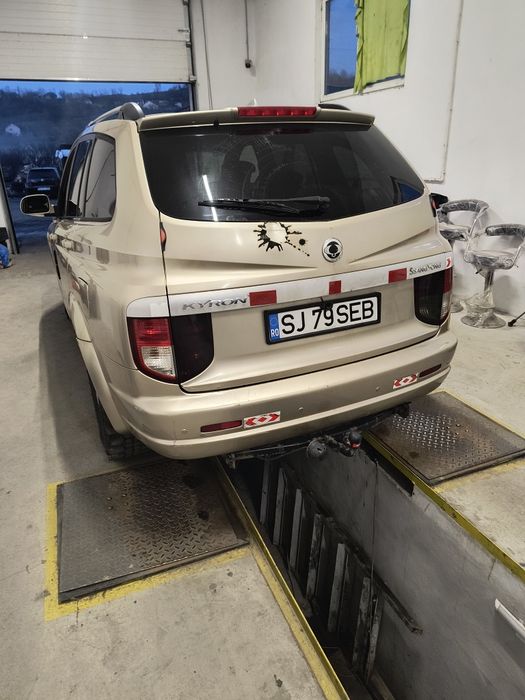Vând sau Schimb Ssangyong Kyron