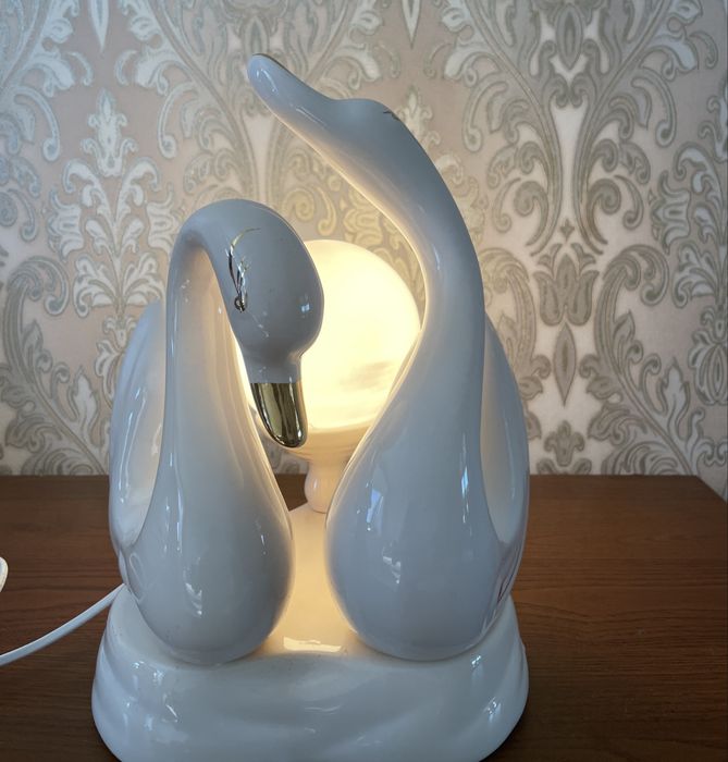 Светильник белый