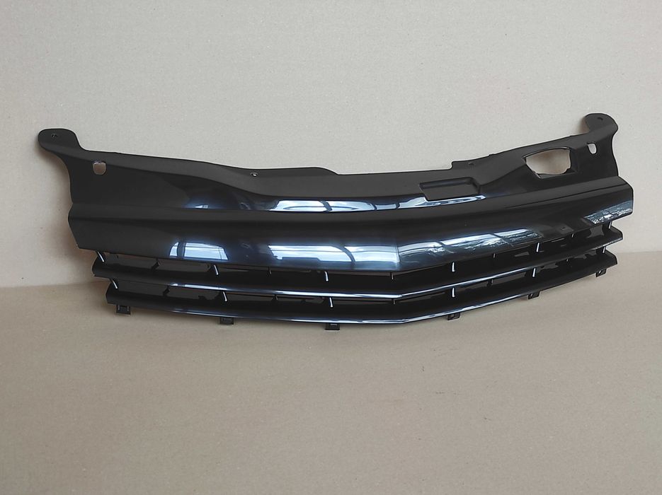 Черна решетка без емблема за Opel Astra H GTC 3 врати 2004-2007