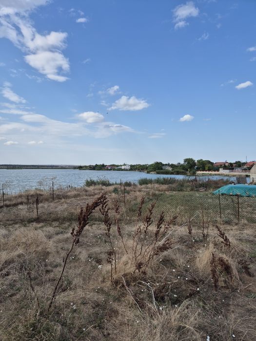 Teren de vânzare /Corbu | 1.350 mp | 66 m deschidere la Lacul Corbu | Oportunitate