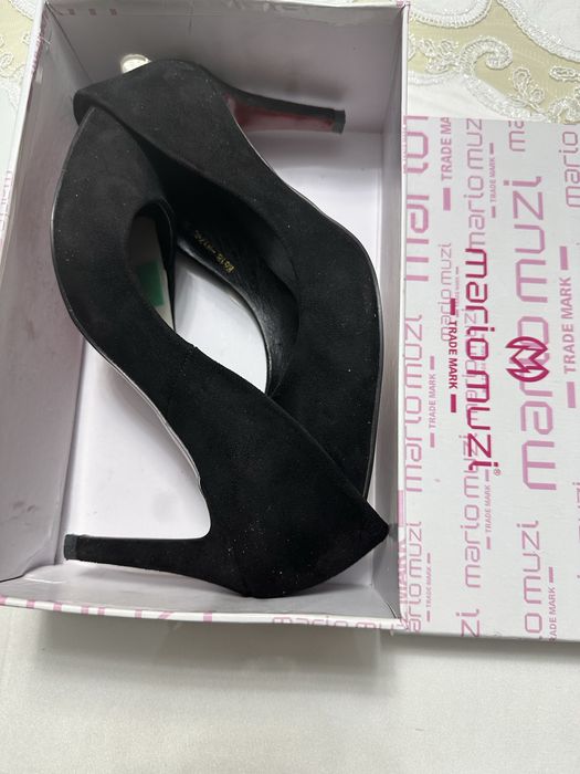 Красивые туфли 37 размер