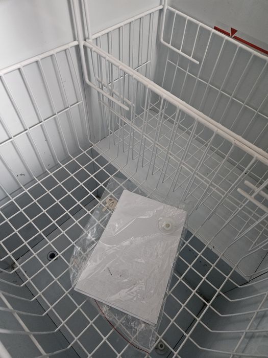 Продам морозильник Dabon