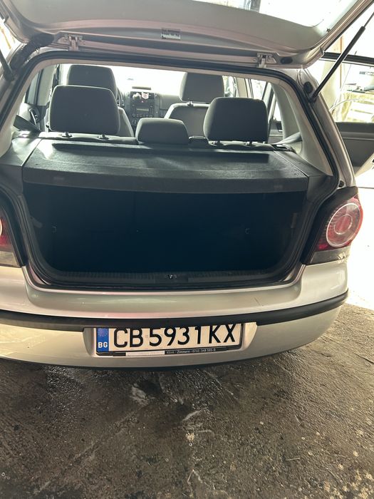 Volkswagen Polo-сив металик