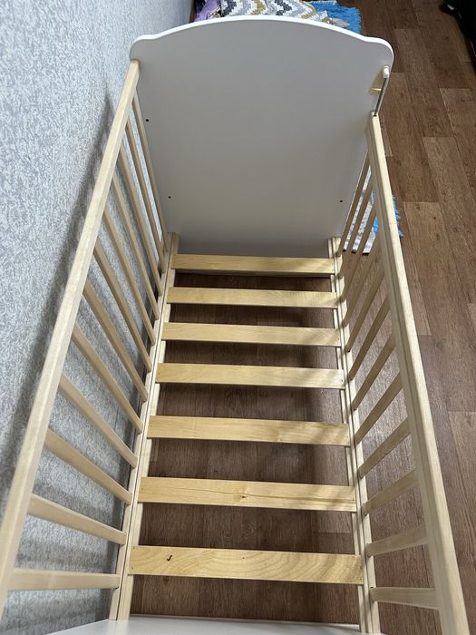 Продам детскую кроватку