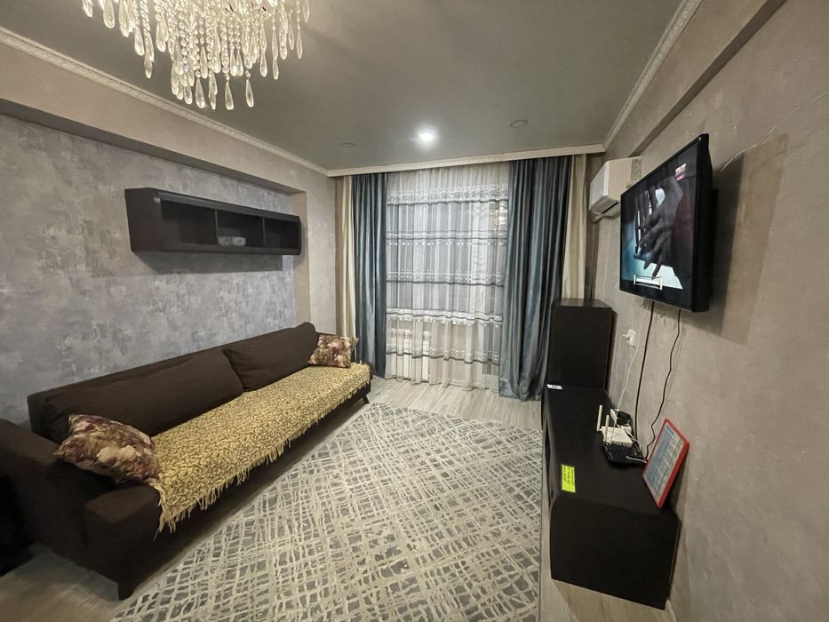 Сдается 1,5 Люкс , Дворец спорта