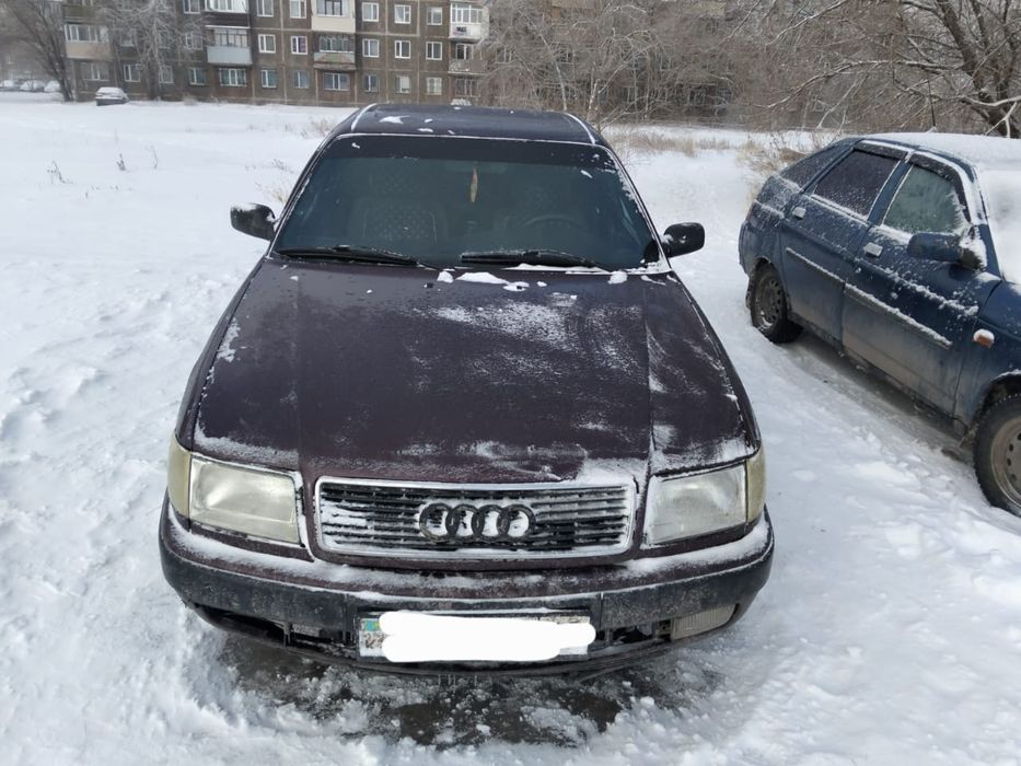 Продам машину  Audi