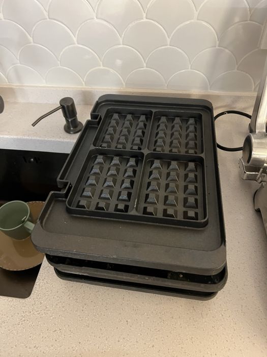 Продам гриль DeLonghi