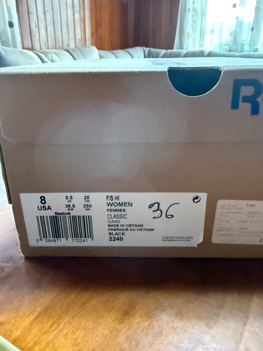 Маратонки скарпини