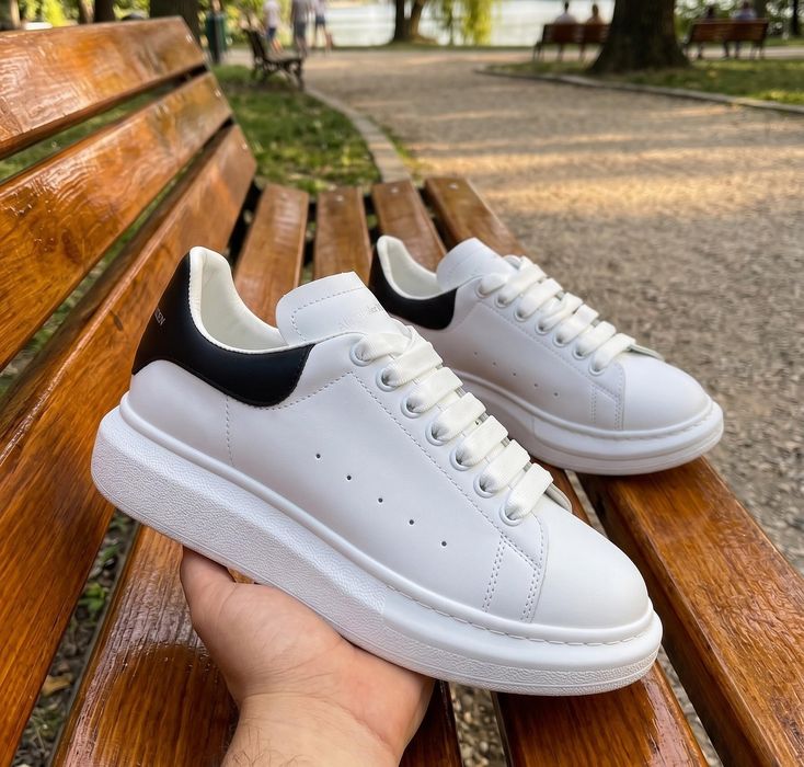 Adidasi Alexander McQueen Alb - Model Unisex Casual