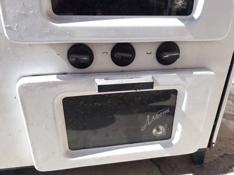 Печка албена на нафта и ток