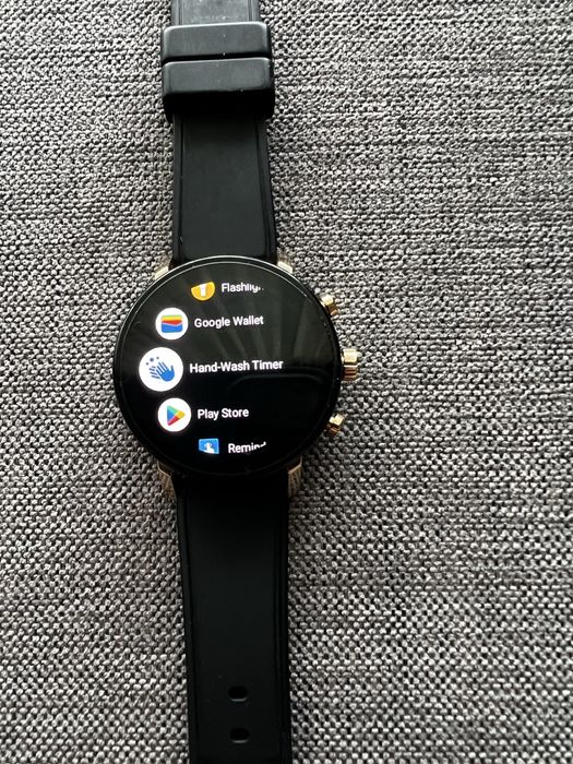 Смарт часовник MOVADO женски