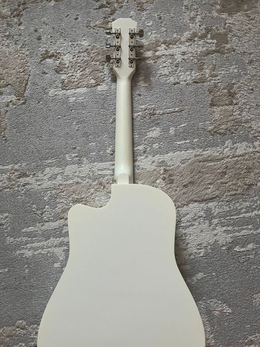 Продаётся гитара