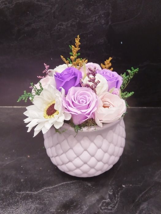 Ръчно изработени детайли от сапунени цветя за вас и вашия празник