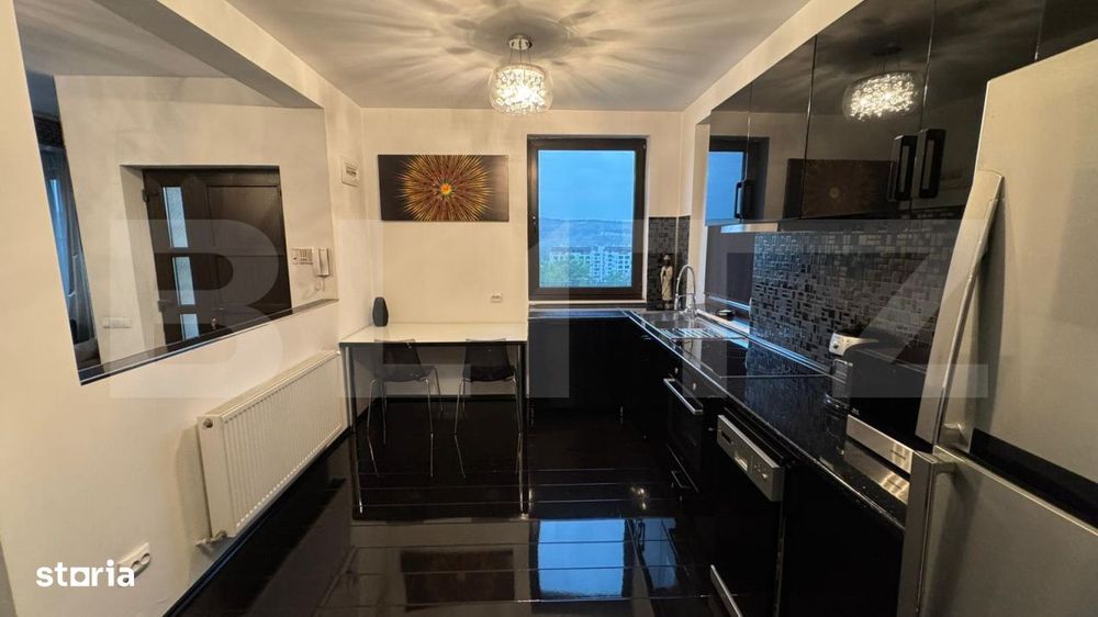 Casa individuala cu 4 camere, 500 mp de teren, garaj de 60 mp, zona Vi