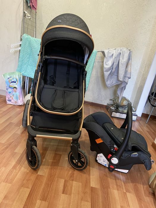 Продам каляску пользовались раз 5