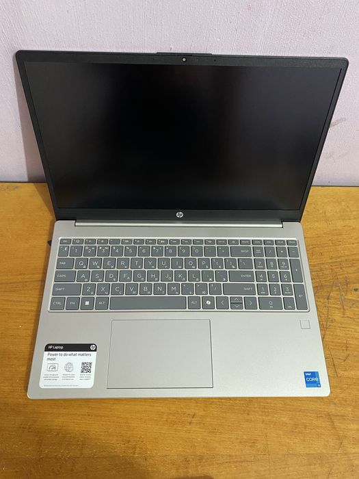 Hp Laptop 15.6 FHD. i3,