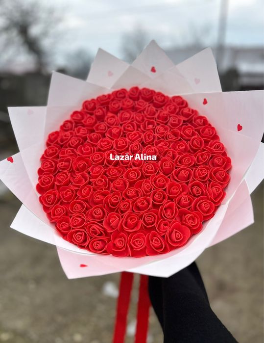 101 Trandafiri 150 lei