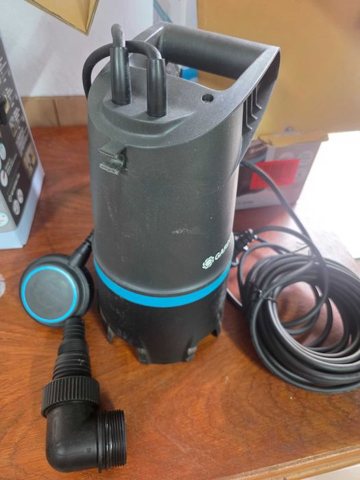 Pompa Submersibila de Apa Curata Gardena 20000 BASIC (09016-47) 550W Gri/Negru