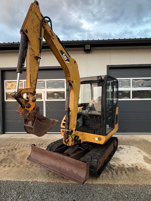 Mniescavatir cat 2,8 tone