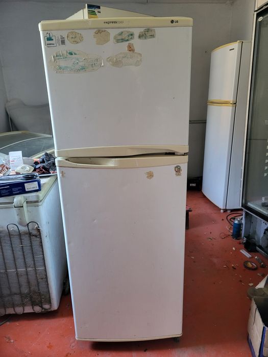 Холодильник сатылады