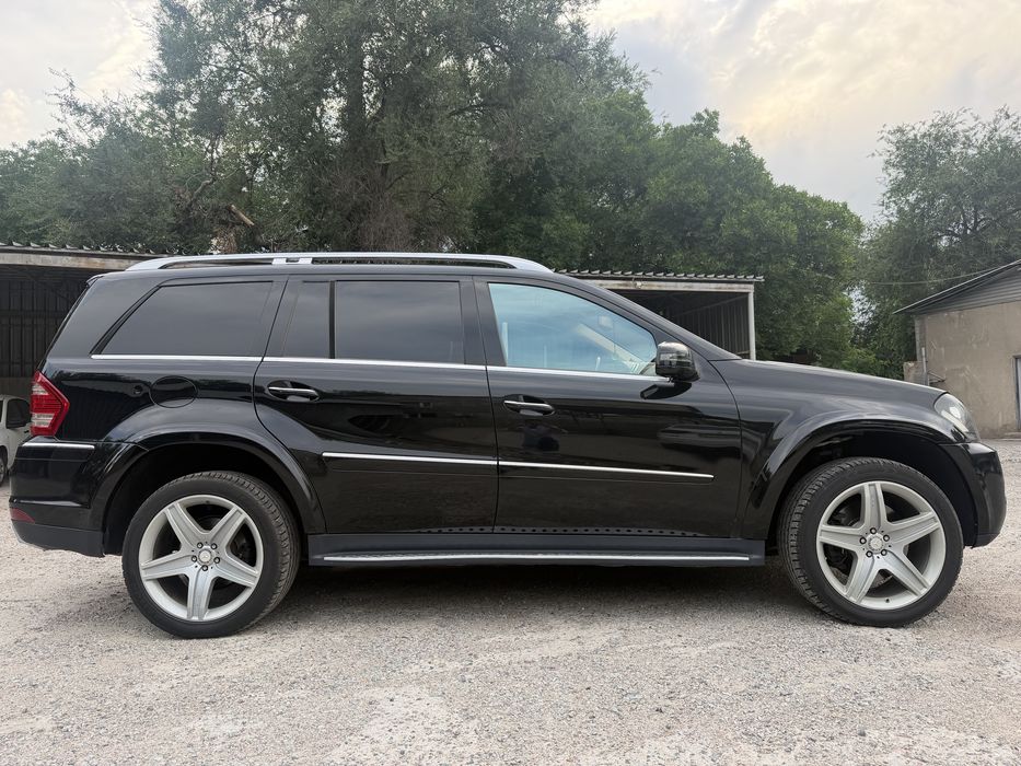 Mercedes benz GL500