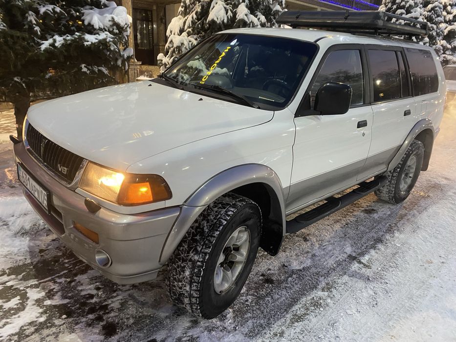 Продам монтеро спорт