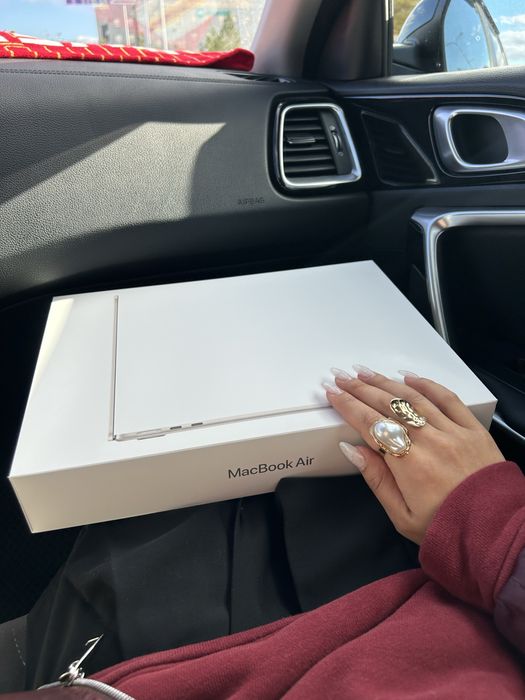 MacBook Air M4 13, 16/256, Starlight