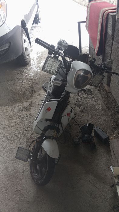 Электро скутер ск8