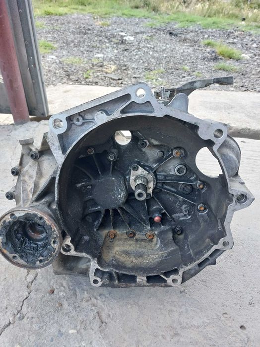 Cutie viteze vw golf 5 1.6 benzina 2007