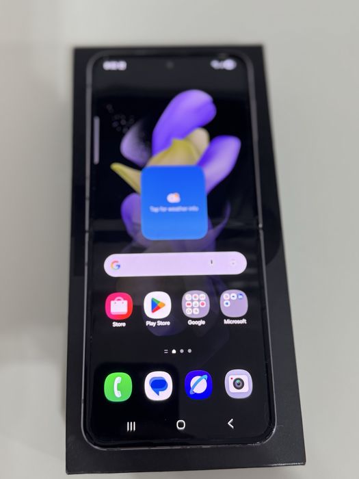 Samsung Galaxy Z Flip4