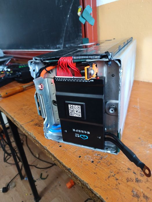 Reparații Acumulatorii Li-ion . Pentru triciclu , mașinuțe Electrice , Scule electrice  , biciclete, trotinete