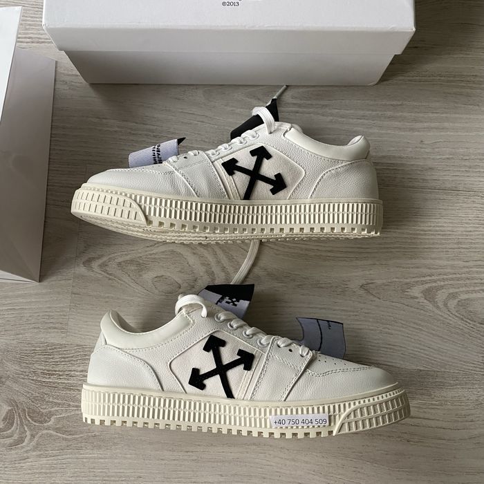 Off-White Court 3.0 Low White 43