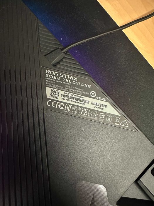 Геймърска клавиатура ASUS ROG Strix Scope TKL Deluxe