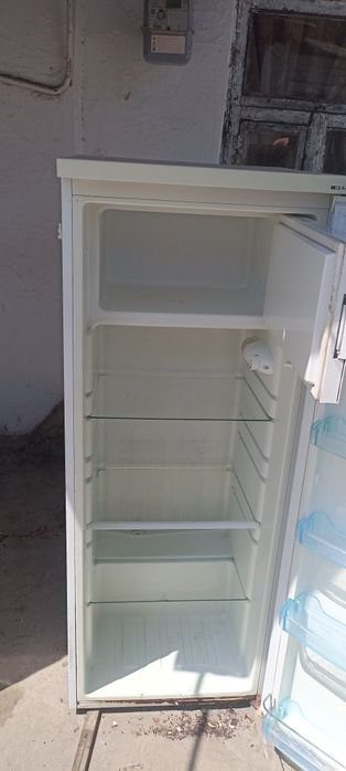 Продаю холодильник