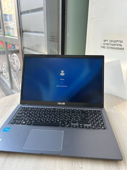 Asus VivoBook Core i3-1115