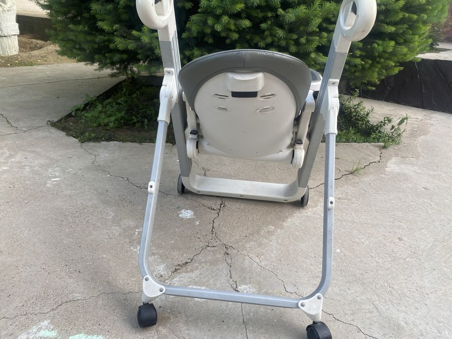 Продам детский стулчик для кормление