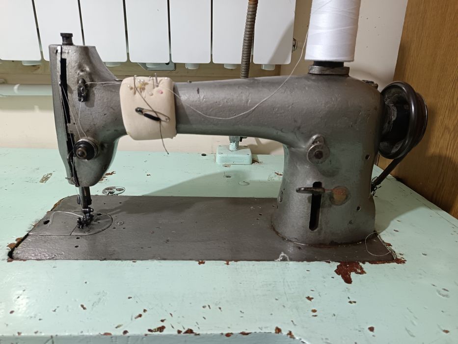 Швейная машина. Тикув машинаси