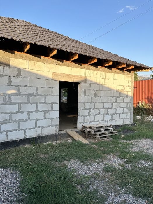 Продам недостроеный дом в с. Тургень