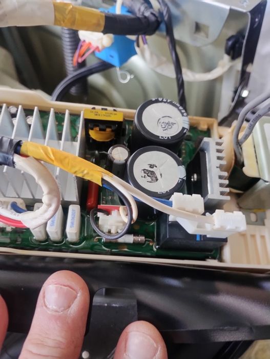 Климатик Hitachi  части