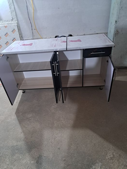 Мебель Кухонный гарнитур, отдельно кухонные столы