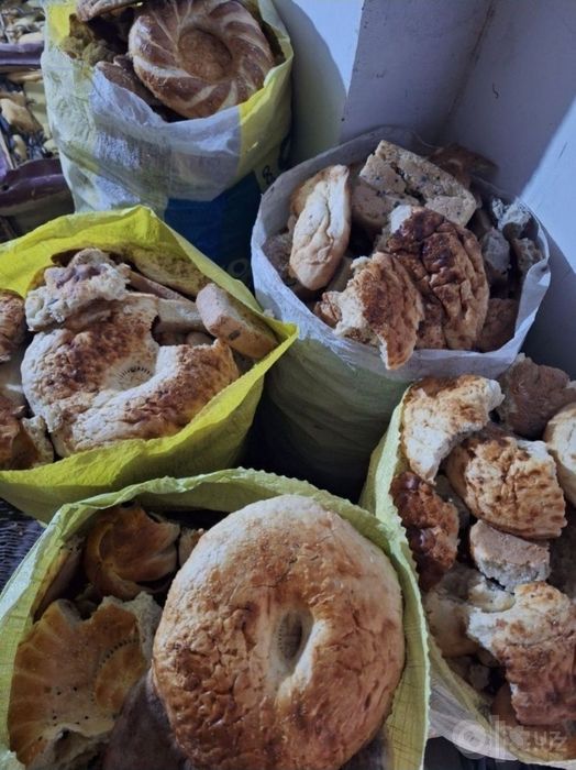 9ta qopda bosib solingan qotkan non